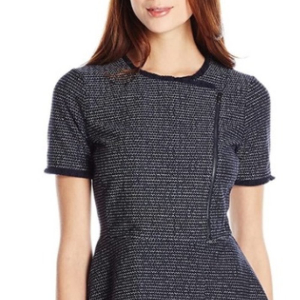 BCBGMAXAZRIA Viviayne peplum top- Size XS (EUC)